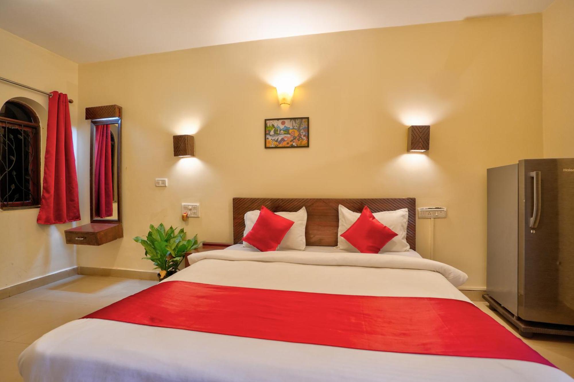 Hotel Salty Waves Baga Zewnętrze zdjęcie