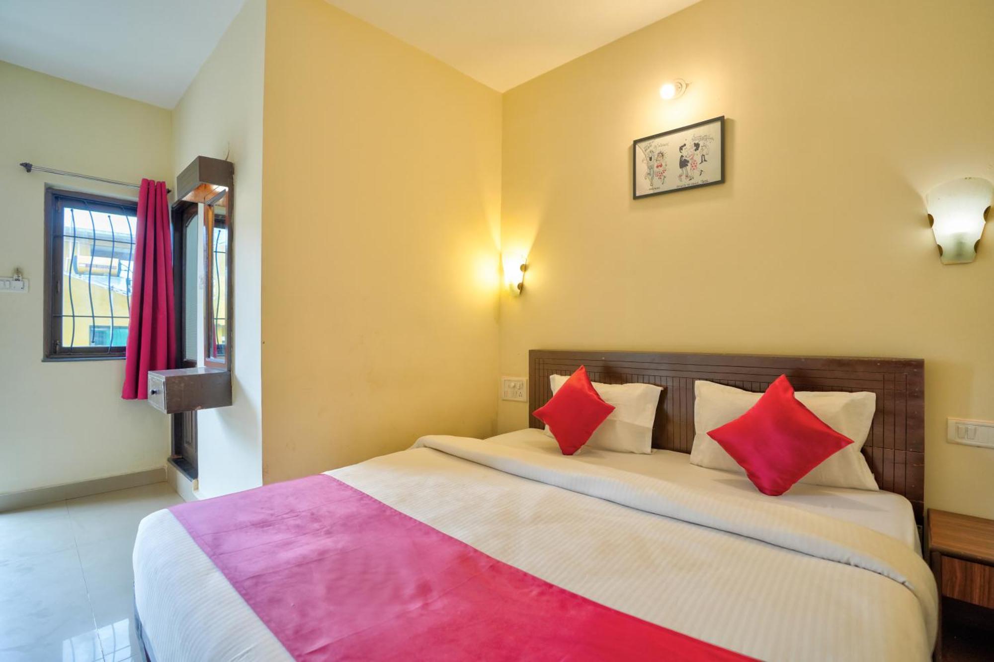 Hotel Salty Waves Baga Zewnętrze zdjęcie